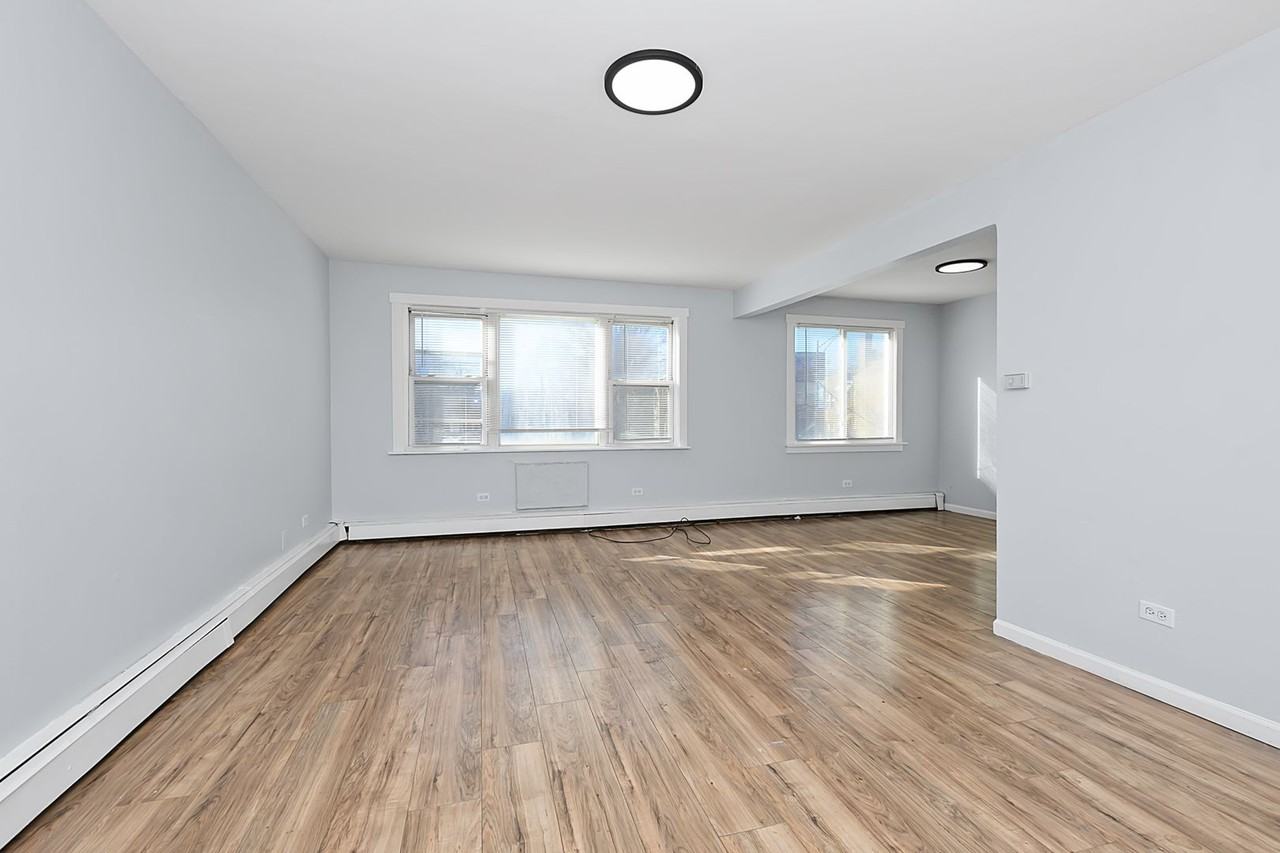 9017-25 S Cottage Grove - Photo 5 of 12