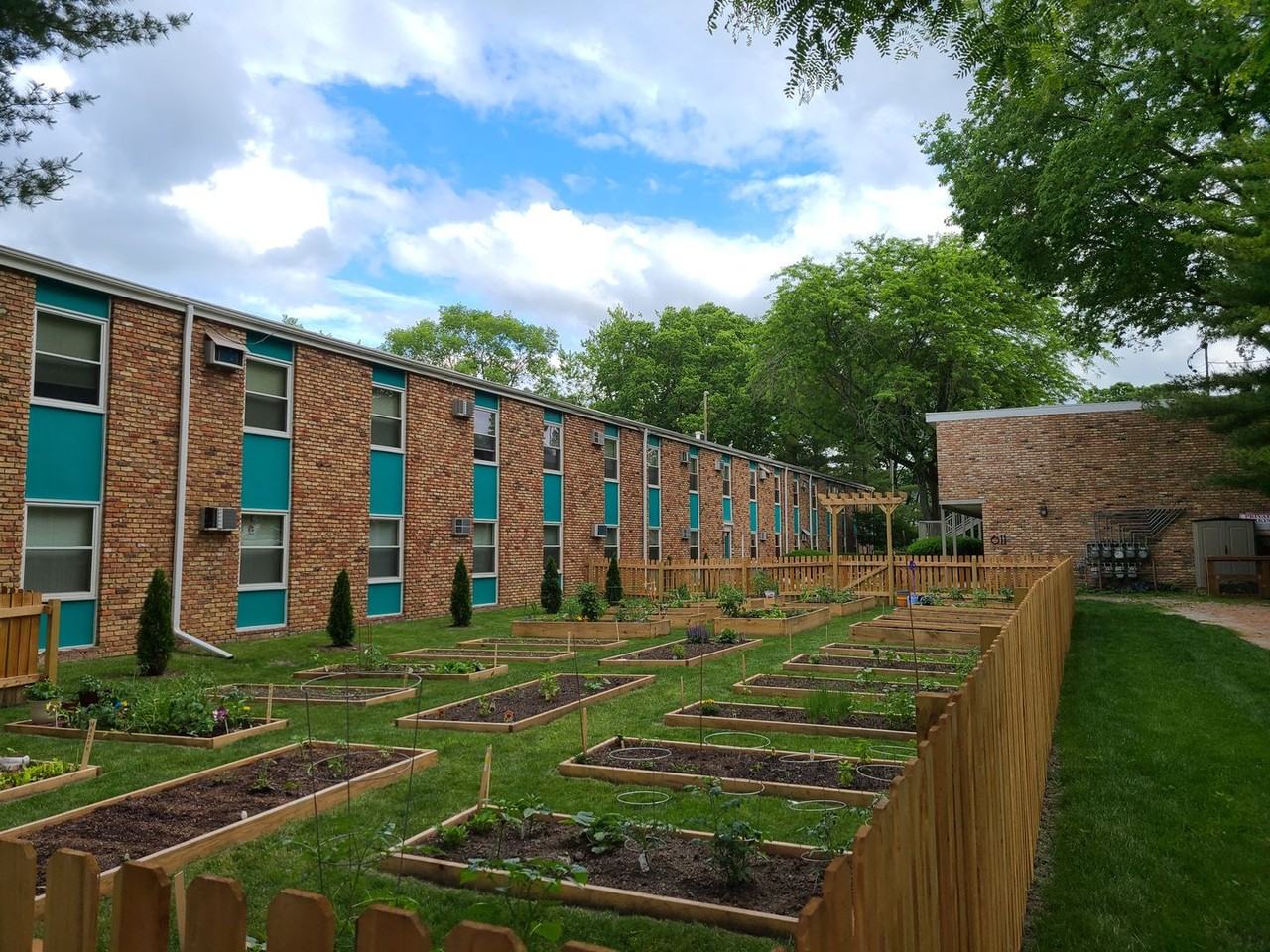 Healey Gardens by Royse + Brinkmeyer - Photo 4 of 20