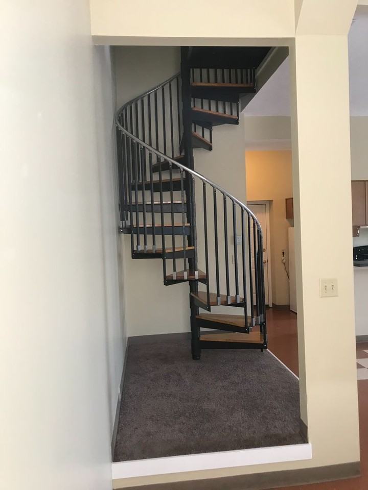 UV Seven Oaks - Photo 2 of 12