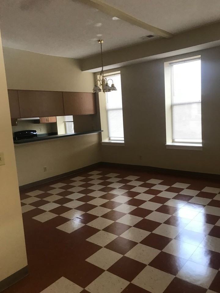 UV Seven Oaks - Photo 5 of 12