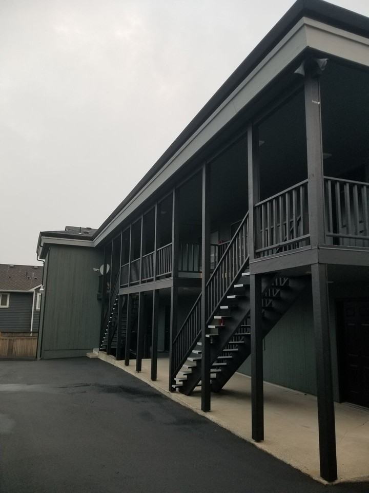 315 Apartments - Photo 2 of 2