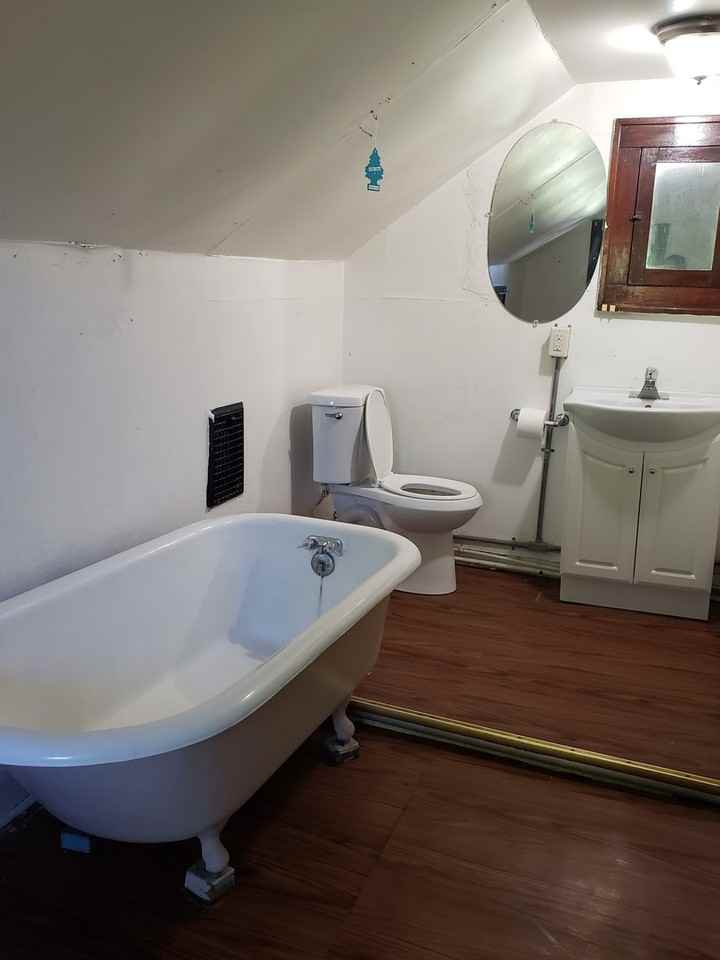 1411 & 1411 1/2 Milan Avenue - Photo 3 of 4