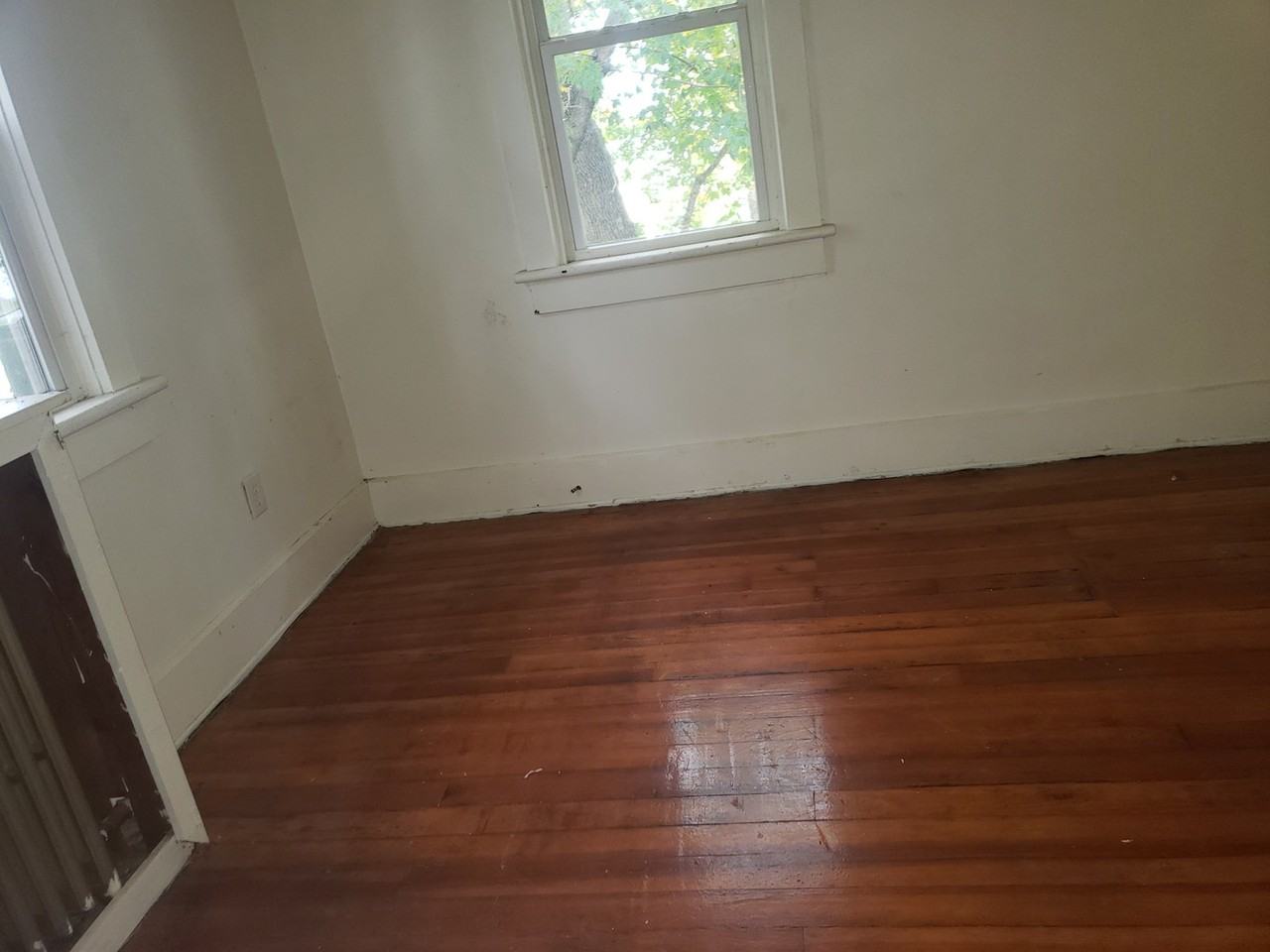 421 East Washington Street - Photo 2 of 11