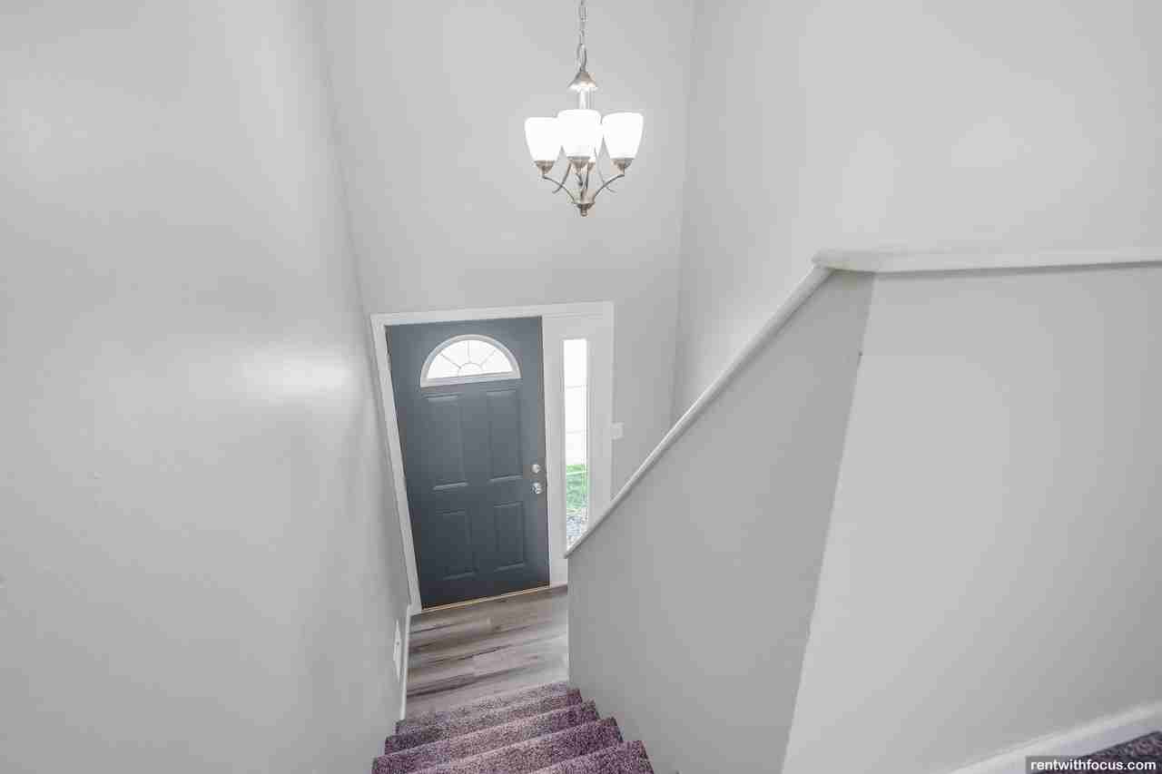 Sullivan Ridge 233 - 239 - Photo 3 of 11