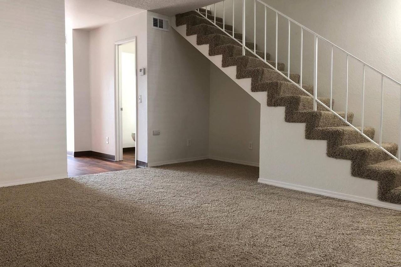 Lamar Garden Townhomes - Photo 6 of 24