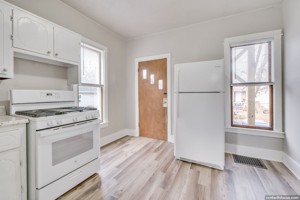 featured image of 814 E North St