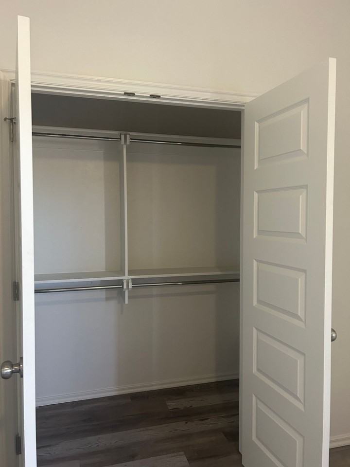 1211 SW Oklahoma - Photo 7 of 11