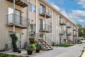 featured image of 603 S Washington St