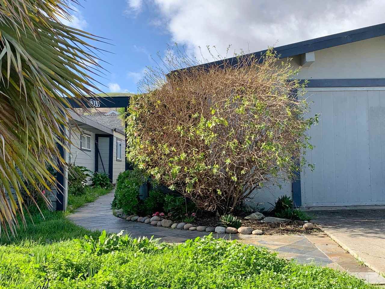 Sixth 311 - Photo 3 of 11