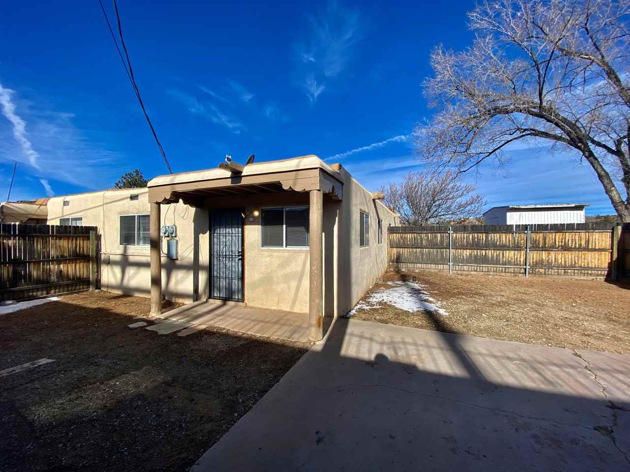 1501 Paseo De La Conquistadora - Photo 2 of 12