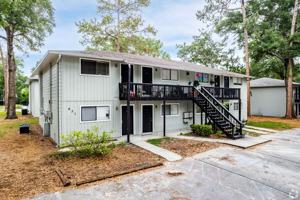 featured image of 631 Sw 70th Ter