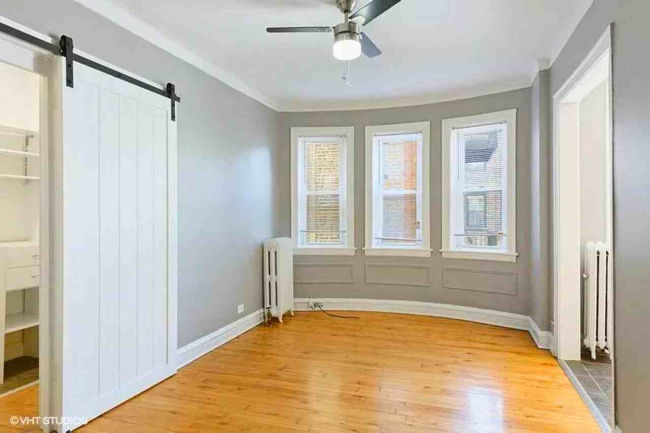 Edgewater - Photo 6 of 6