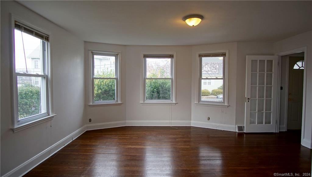 22 Richardson St - Photo 2 of 7