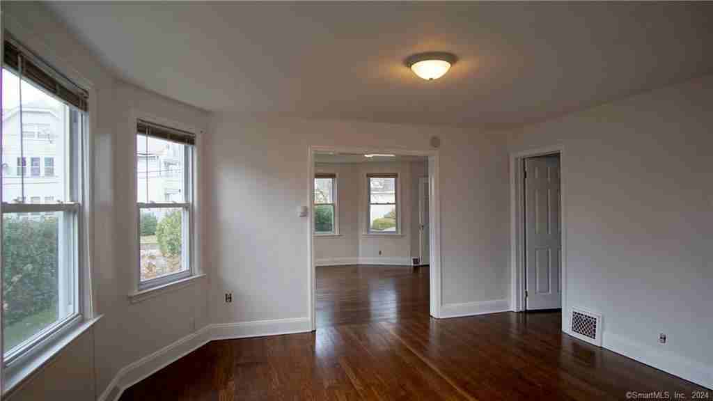 22 Richardson St - Photo 3 of 7