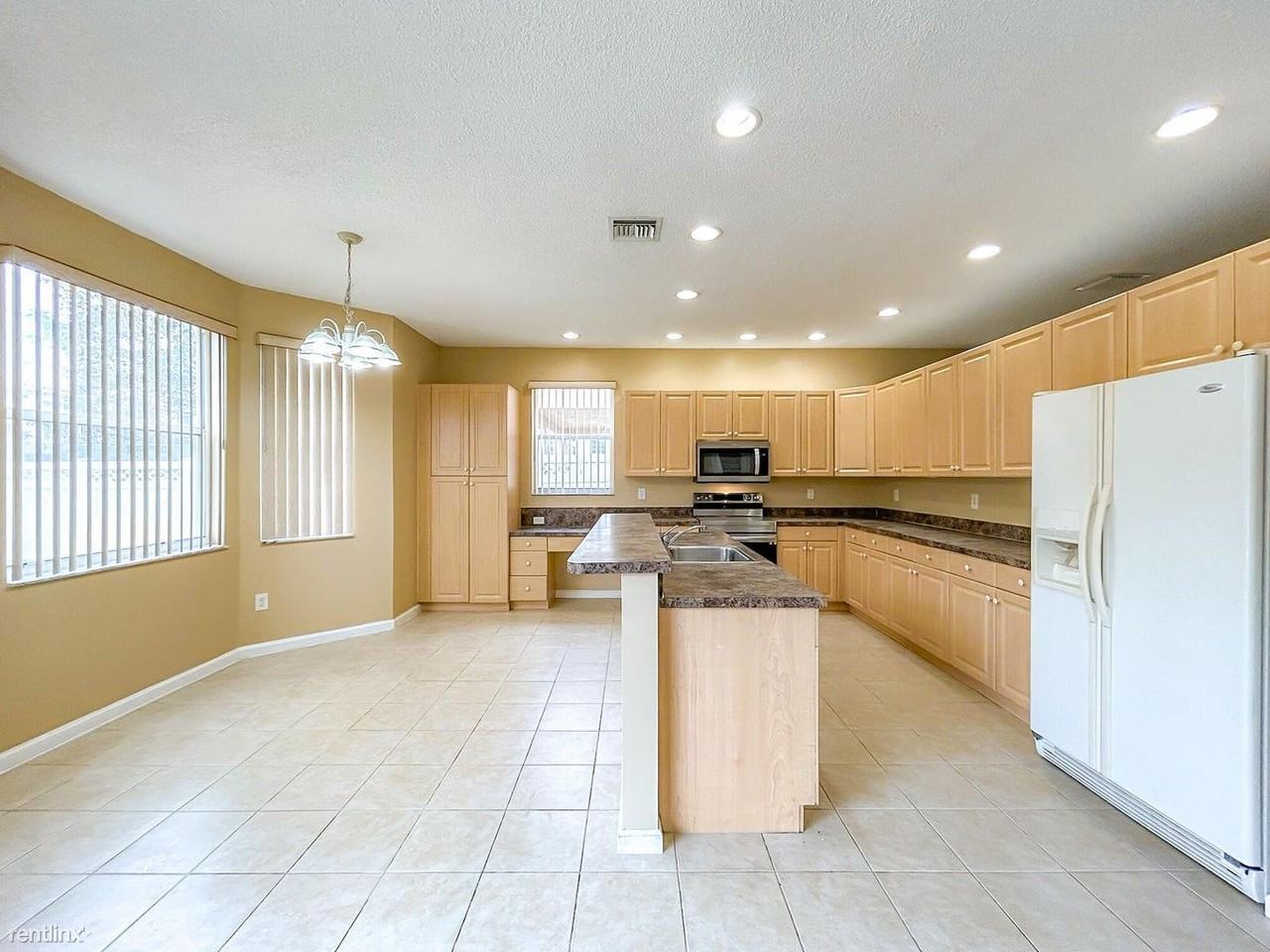 1508 Running Oak Ln - Photo 2 of 21