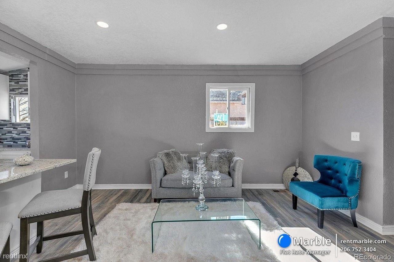 251 Hooker St - Photo 3 of 20