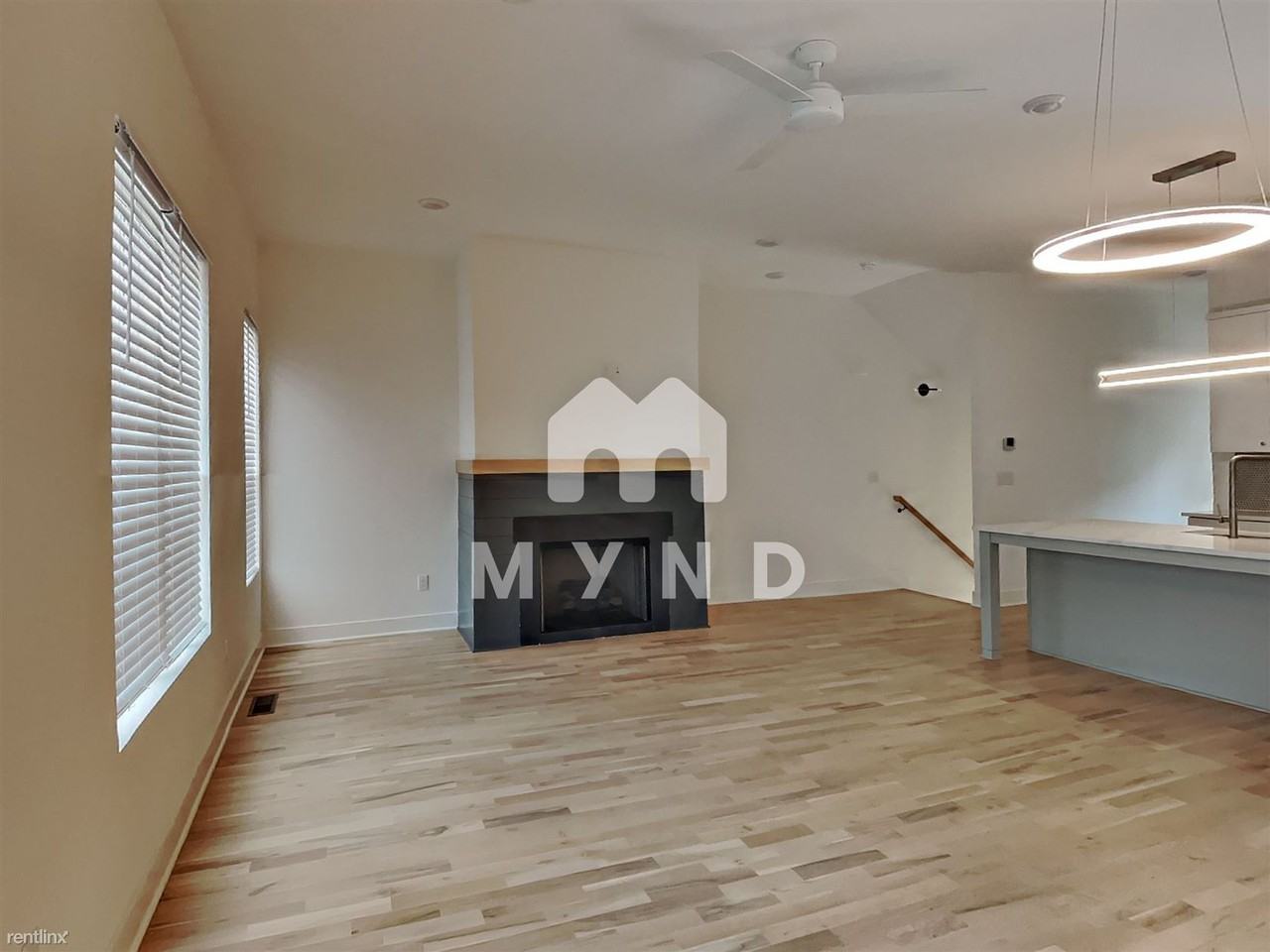 1537 Millwood Pl Se - Photo 3 of 27