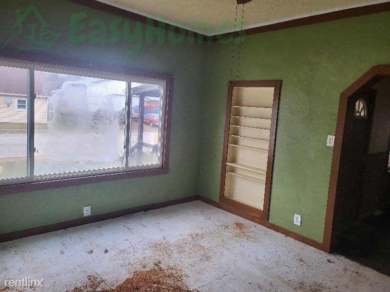 1851 Kocher St - Photo 3 of 20