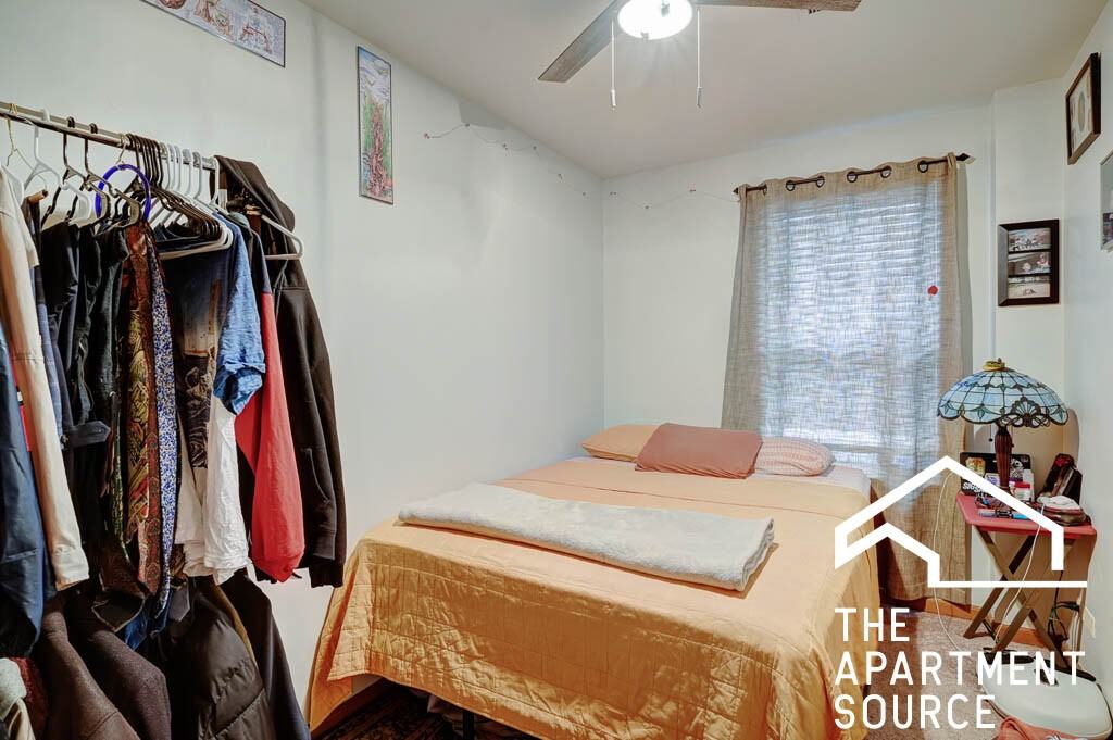 1160 W Grand Ave #2R - Photo 6 of 12