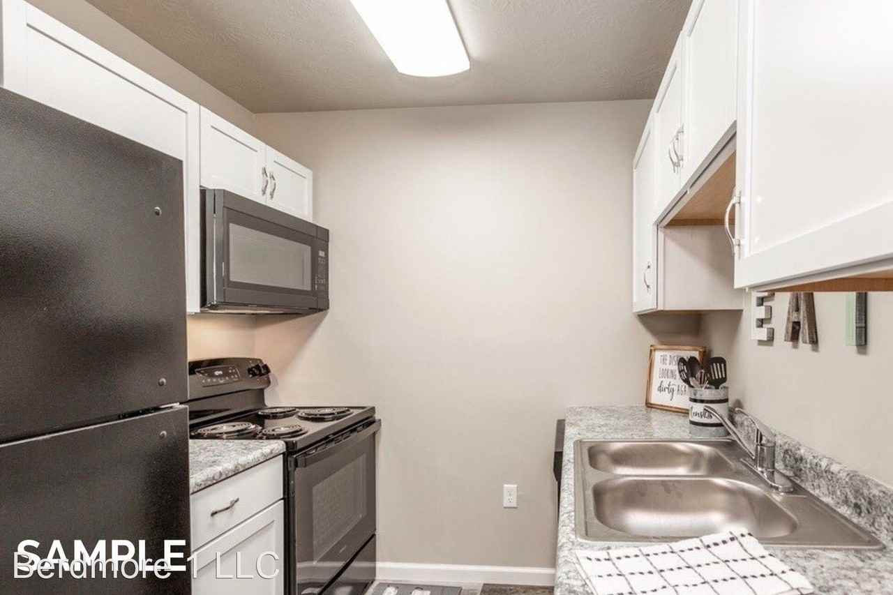 Completely Renovated from head to toe 1 and 2 bedroom apartment homes! - Photo 2 of 37