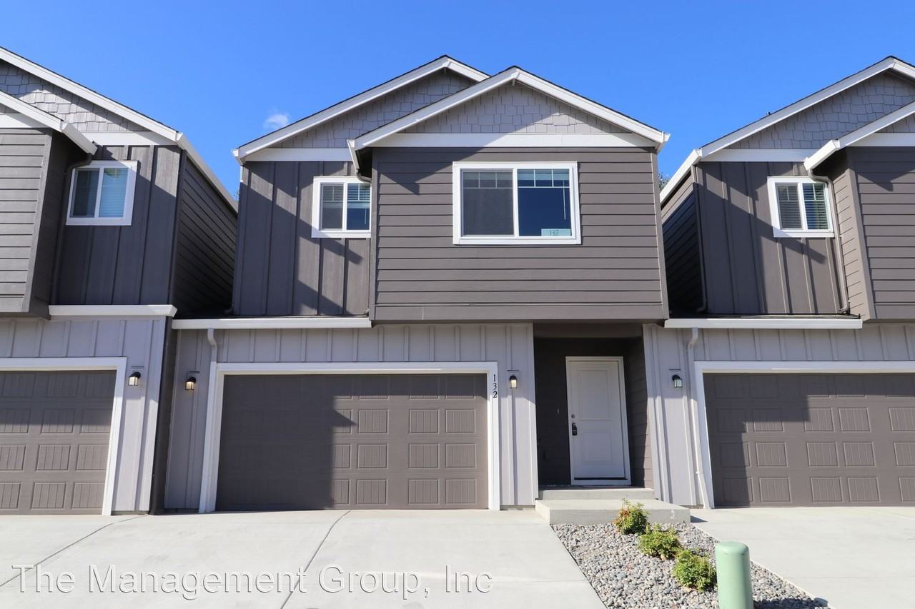 Modern 3BD Townhomes in Battle Ground! NEWLY-CONSTRUCTED w/ High-End Finishes! - Photo 2 of 3