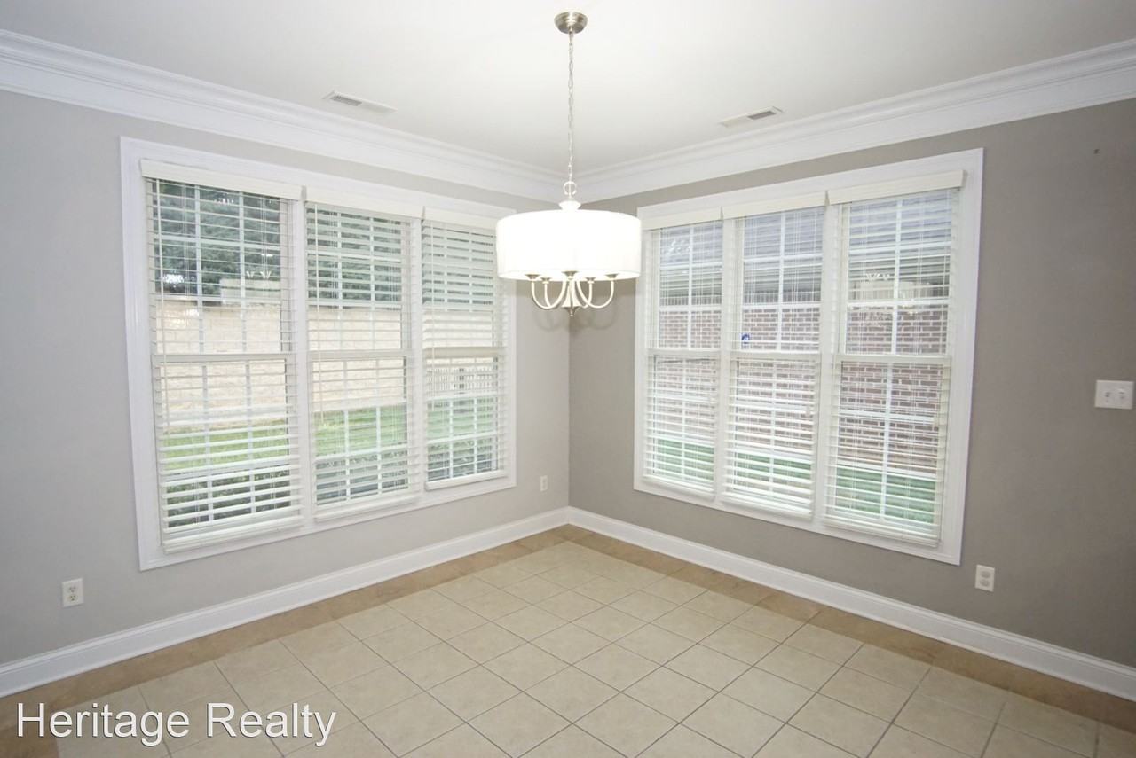 1850 Stone Harbor Way - Photo 2 of 34