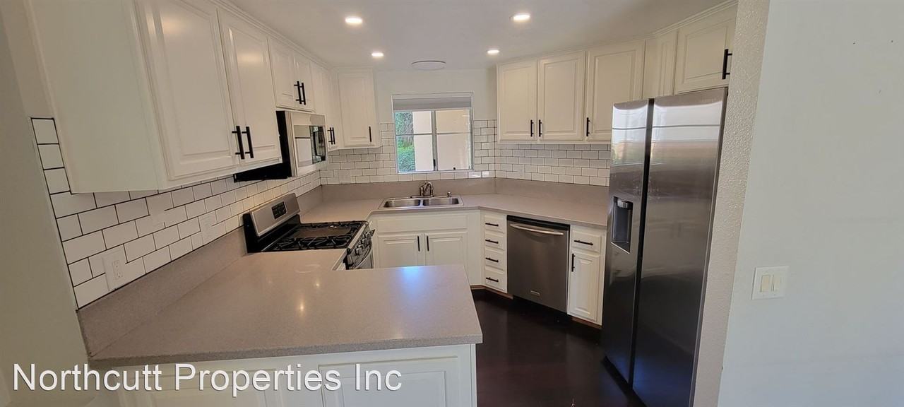 9011 Calle Del Verde - Photo 2 of 25