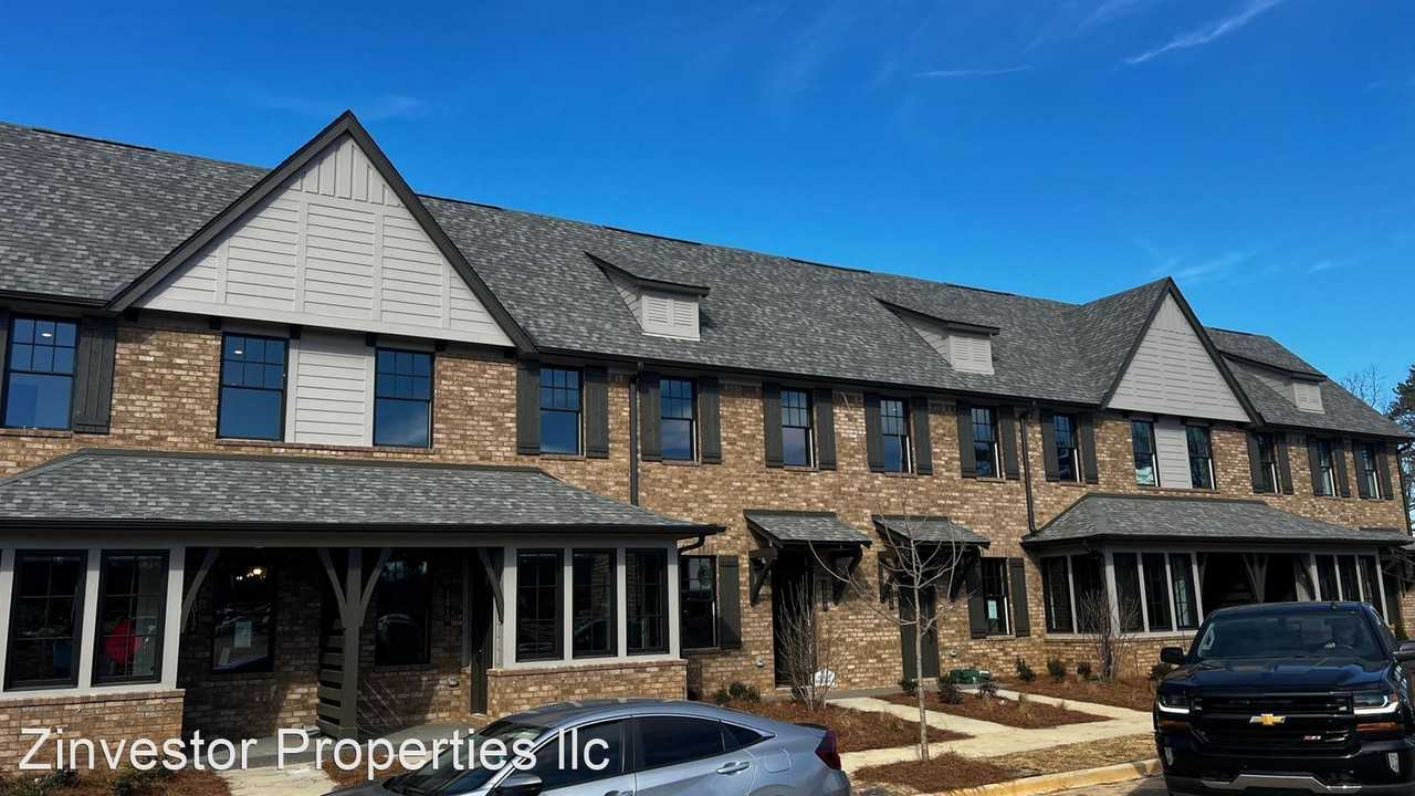 1010 Windsor Dr - Photo 3 of 39