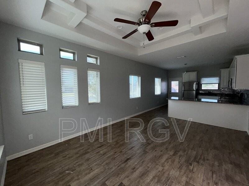 2100 Jackson St #2 - Photo 2 of 13