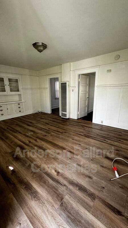 6733 1/2 Newlin Ave - Photo 2 of 8