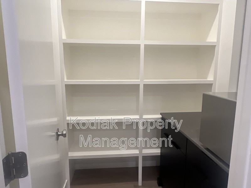 765 Nw #204 - Photo 7 of 18