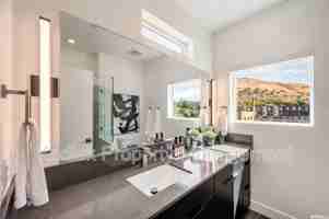 featured image of 765 Nw #204