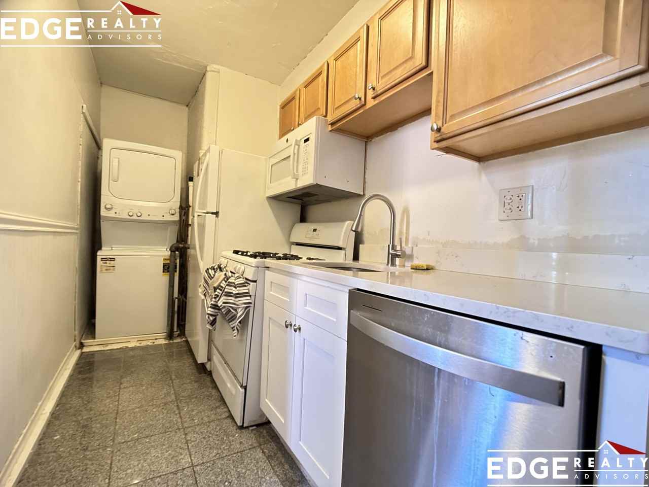 137 Chiswick Rd #5 - Photo 2 of 10