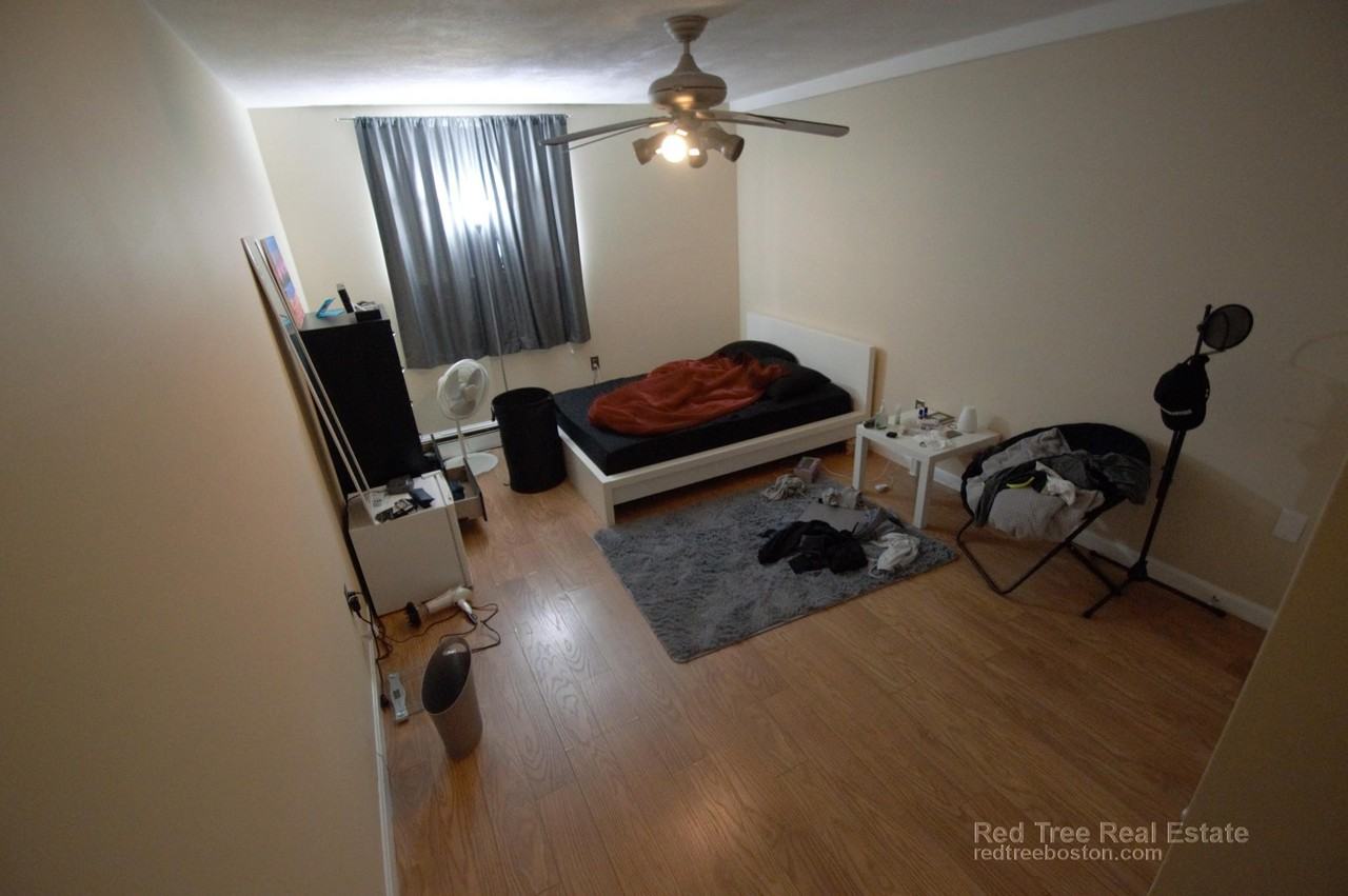 23 Radcliffe Rd #106 - Photo 3 of 5