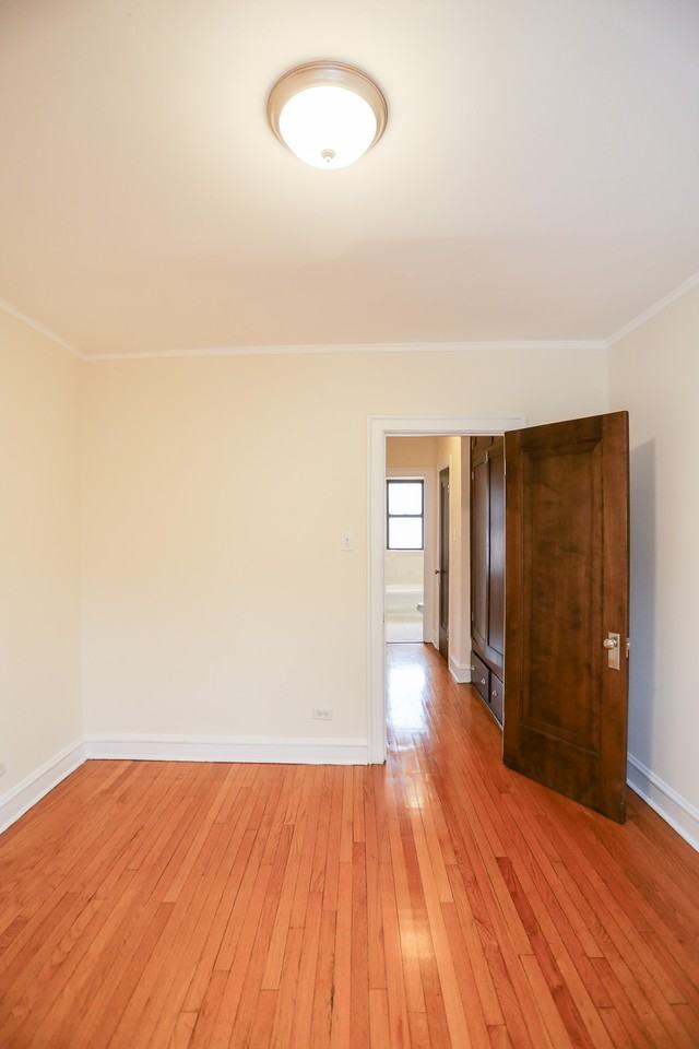 4316 North Keystone Avenue #1A - Photo 6 of 10