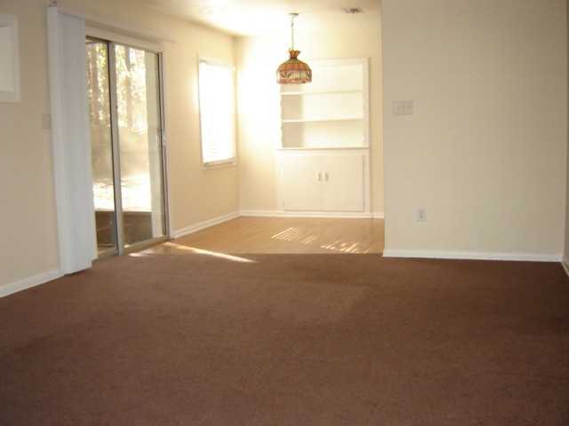 2518 Ne 10th Ter - Photo 3 of 5