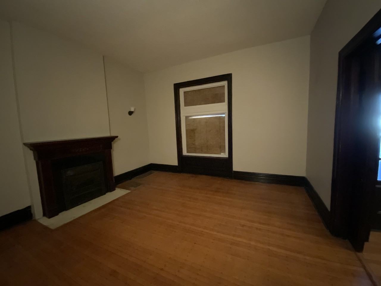 26 Lewis Pl - Photo 2 of 14