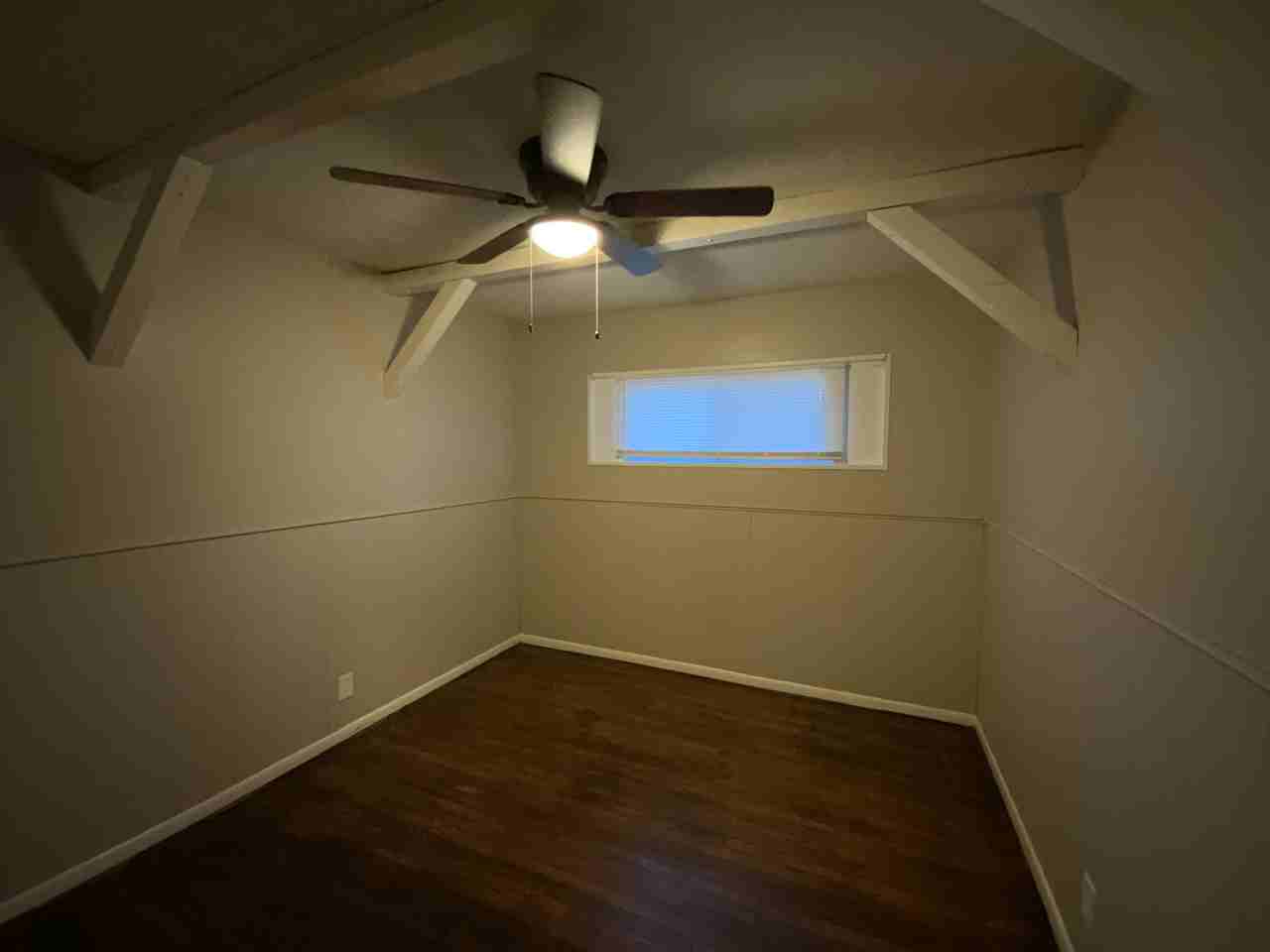10132 Tamworth Dr - Photo 3 of 11