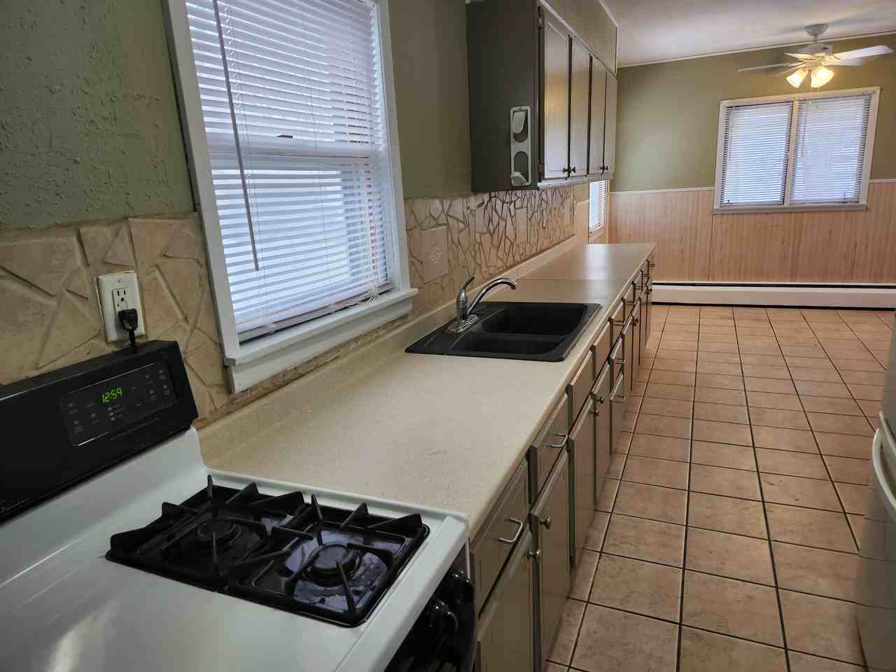 2211 Isabella St - Photo 3 of 11