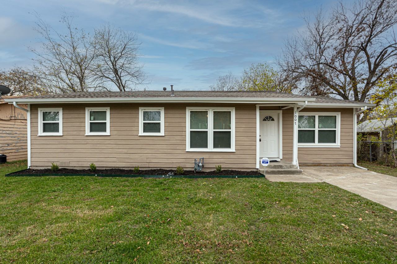 1007 N Walnut St - Photo 2 of 26