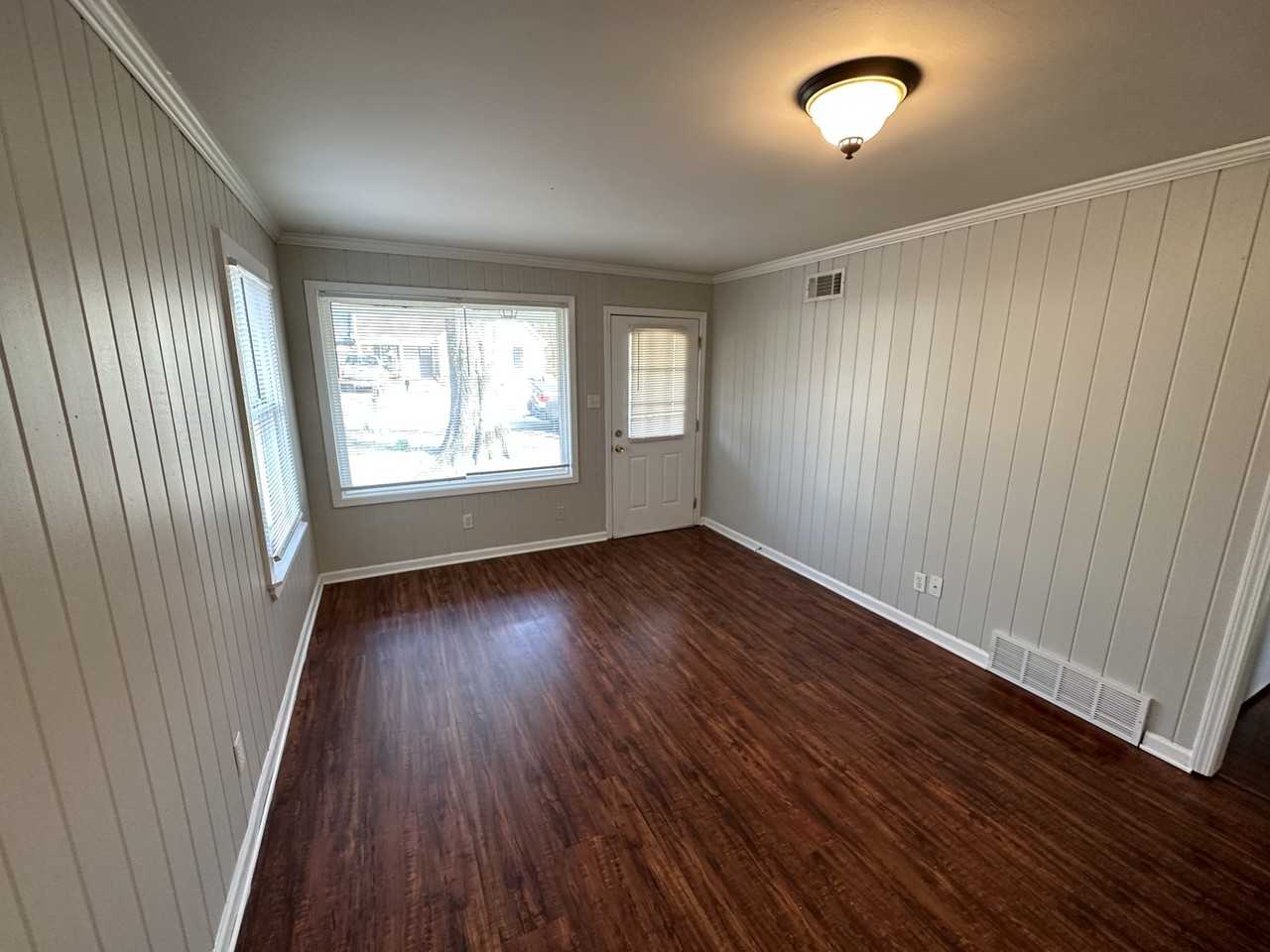 285 Hope St - Photo 2 of 12