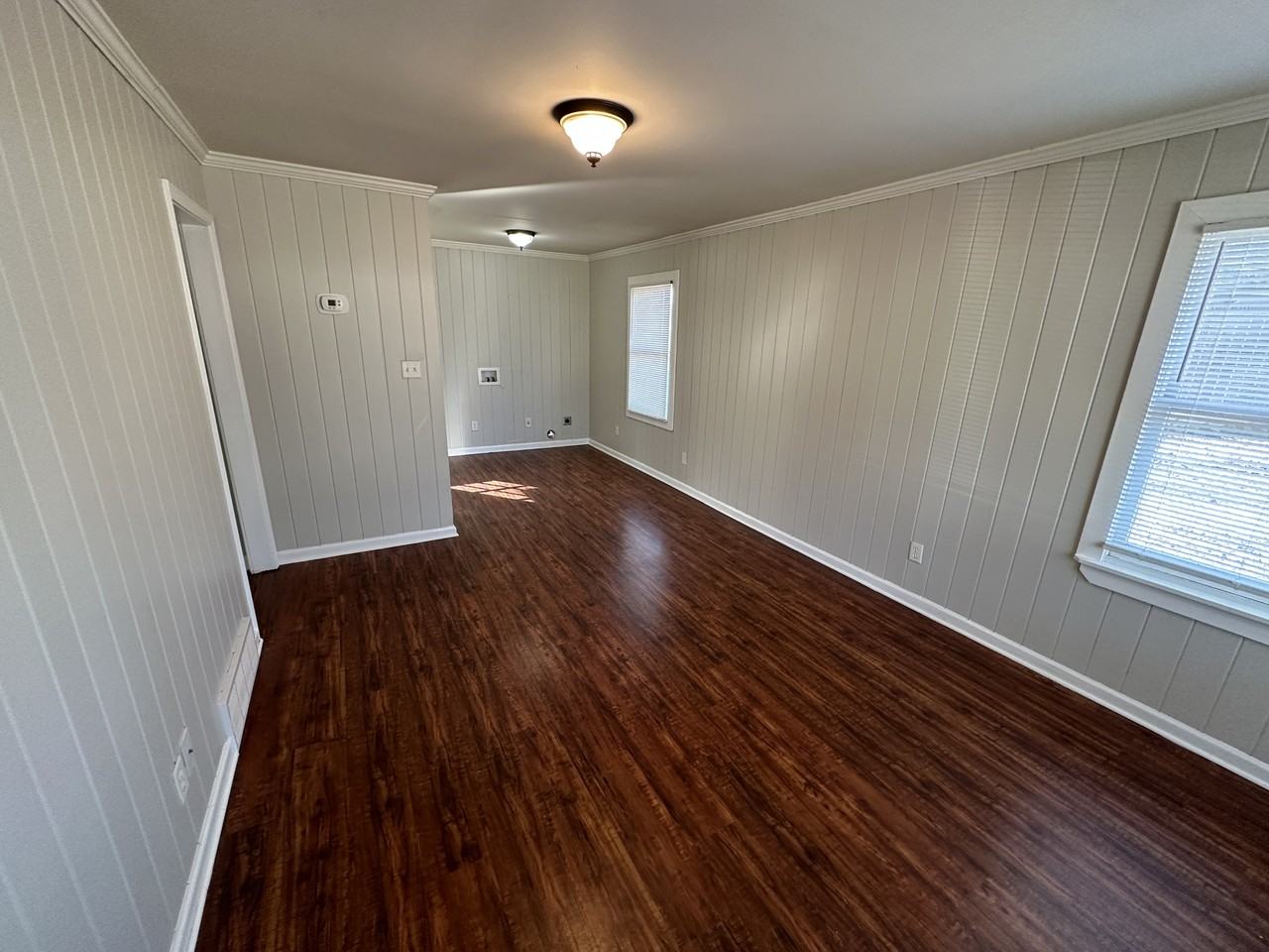 285 Hope St - Photo 3 of 12