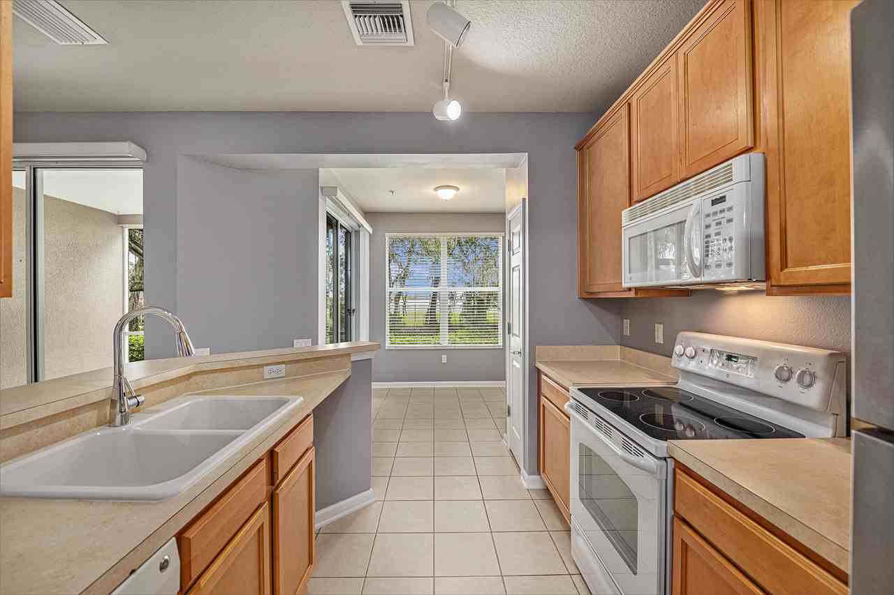 2039 River Turia Cir - Photo 6 of 27