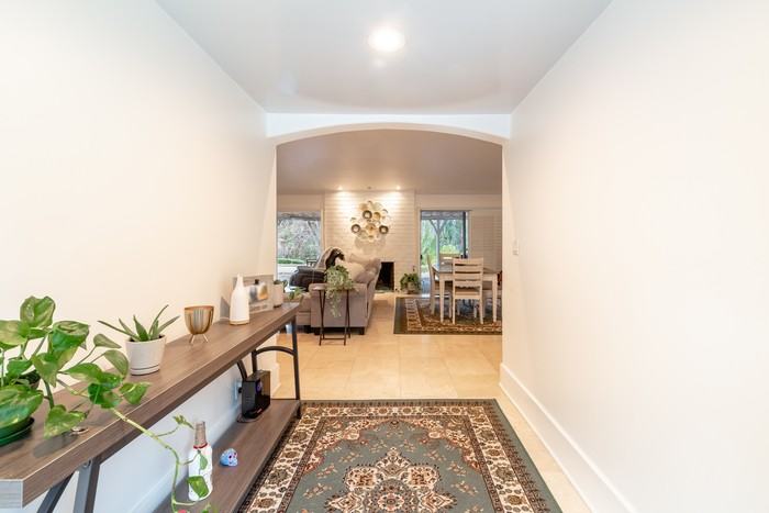 352 West Rd - Photo 3 of 33