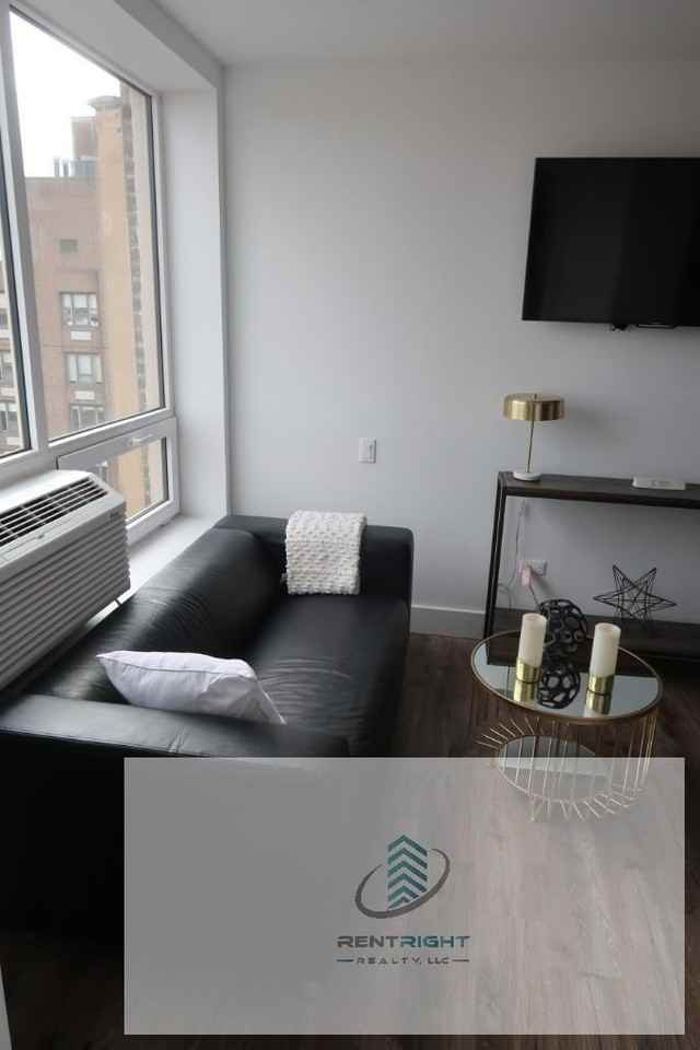 941 W Carmen Ave #603 - Photo 4 of 12