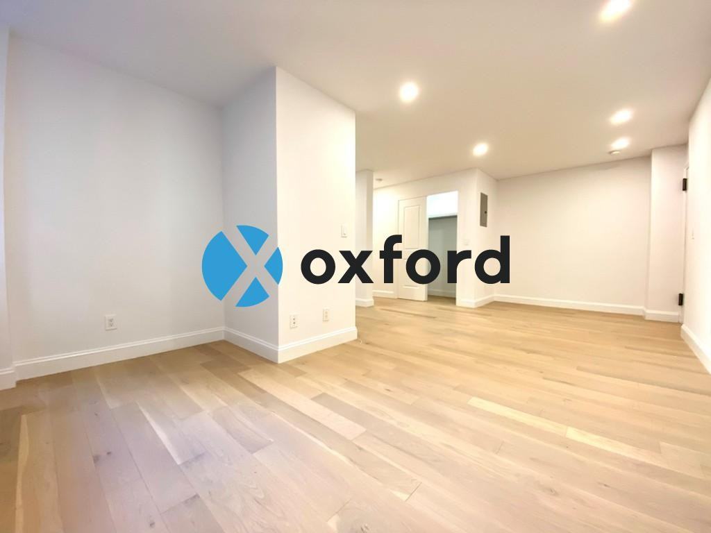 E 48th St #8N - Photo 3 of 13