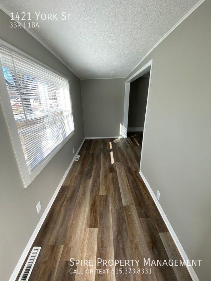 1421 York St - Photo 2 of 15