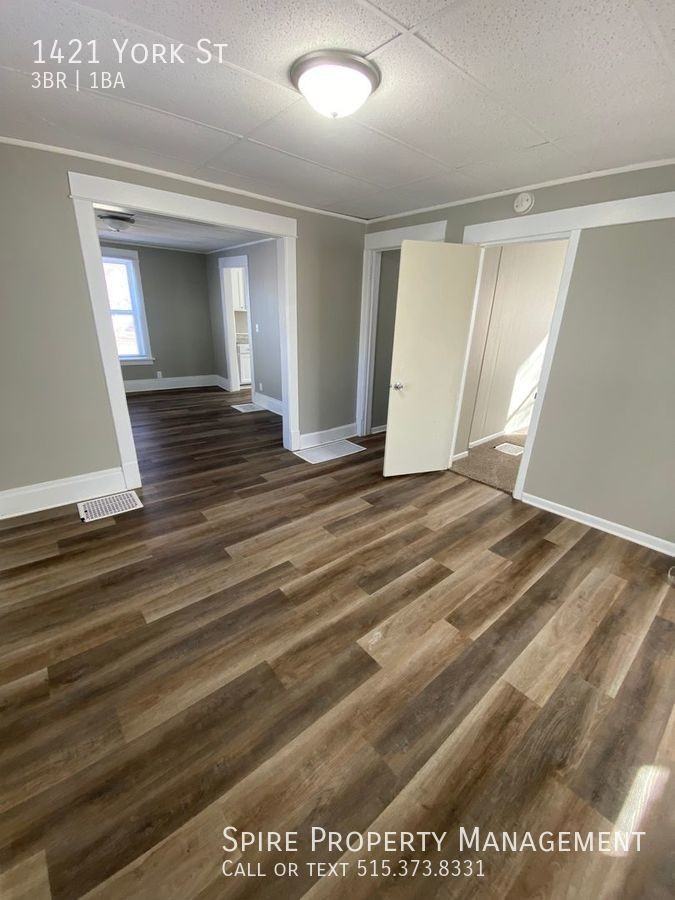 1421 York St - Photo 3 of 15