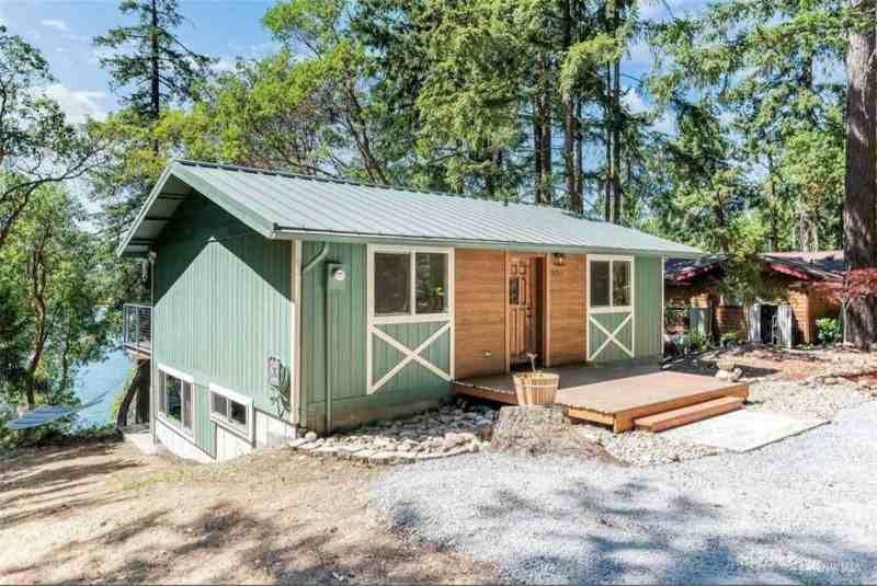 22315 Overlake Loop Se - Photo 2 of 24