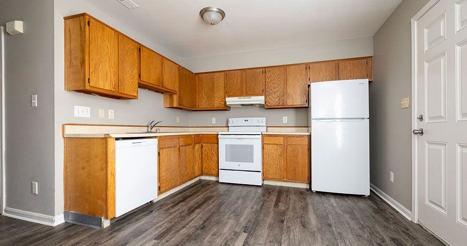 Bayshore Townhomes Apartments 5501 Bayshore Ct, Louisville, KY 40258